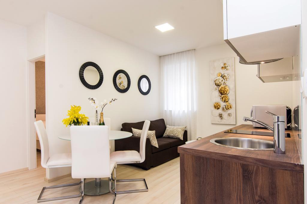 Eden Apartments Zadar Bagian luar foto
